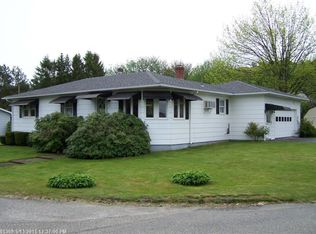 1 Bobby St, Lewiston, ME 04240