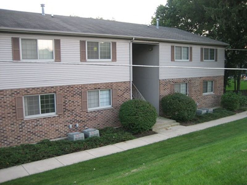 1st image of 310 Woodridge Cir