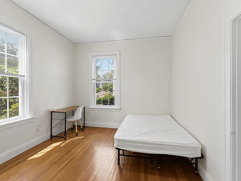 186 Waterman St #7 — Photo 5
