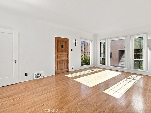 5th image of 3121 E 5th St