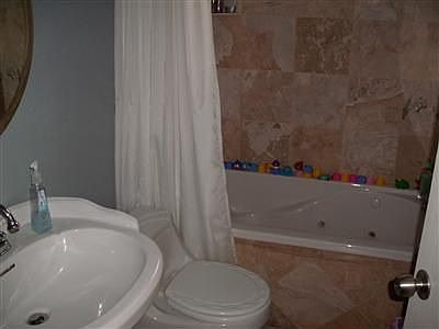 4th image of 5612 Beech Ave