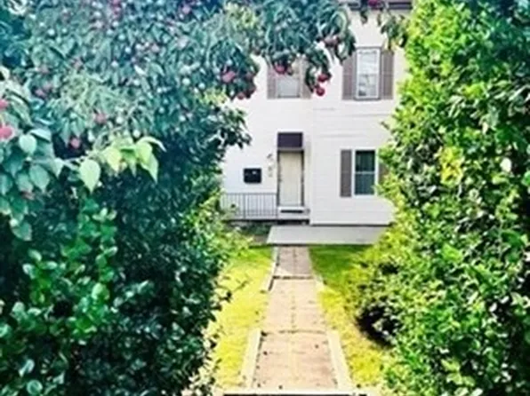 346 Durfee St APT 3, Fall River, MA 02720