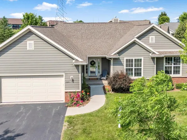 1820 Misty Ridge LANE, Grafton, WI 53024
