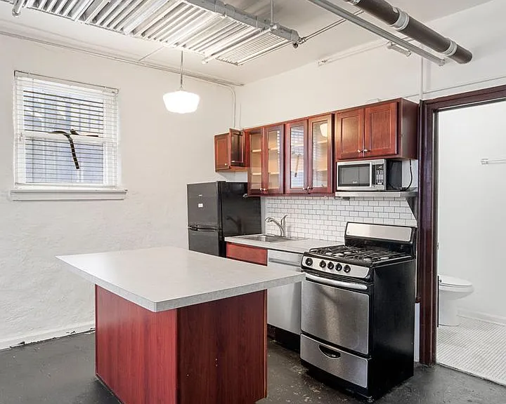 Butler Place Apartments — Photo 18