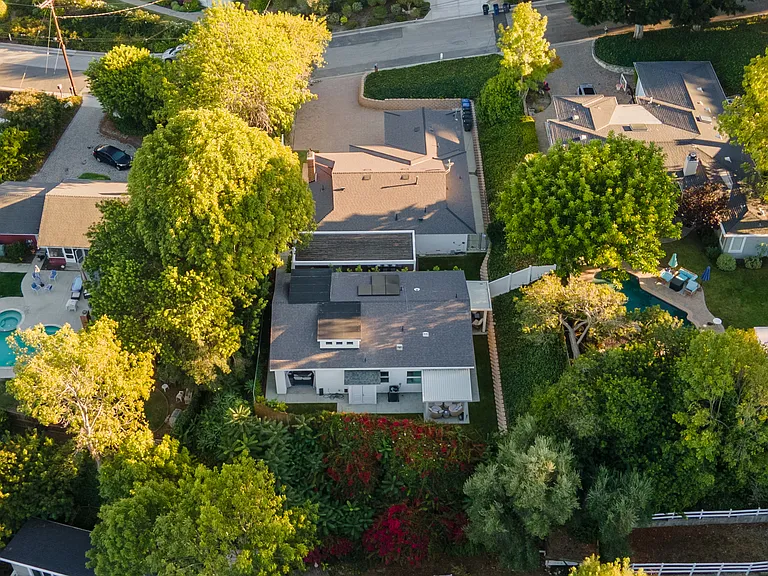 2219 Estribo Dr-8_10272025