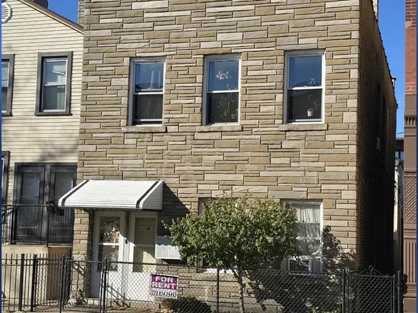 3002 S Wells St APT 1F, Chicago, IL 60616