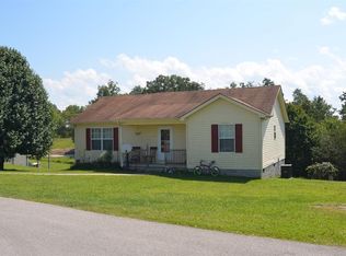 151 Phyllis Ann Ct, Irvine, KY 40336