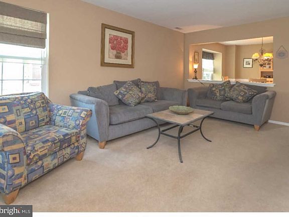 2nd image of 21 Redwood Ln