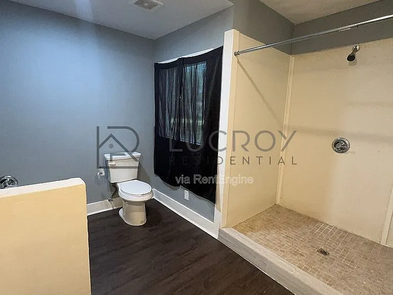 201 W Santa Clair St — Photo 8
