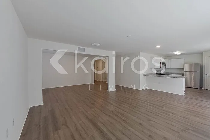 262 Grenada St — Photo 8