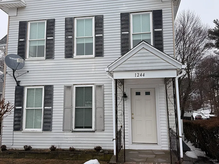 1244 Furnace Brook Pkwy #1 — Photo 1