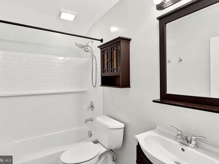2225 Ellen Ave — Photo 11