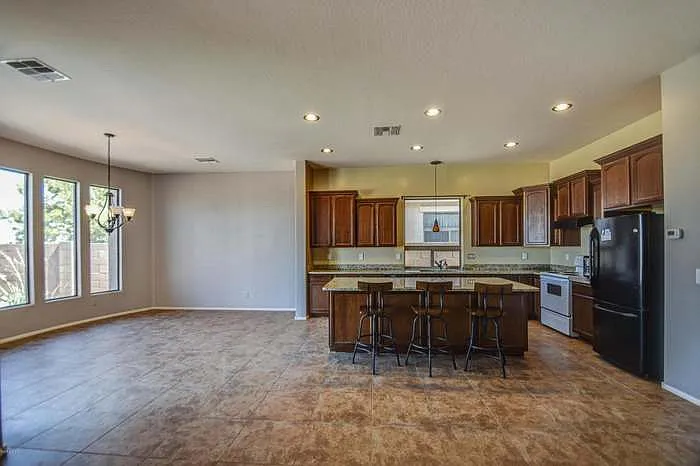 N Poseidon Rd — Photo 15