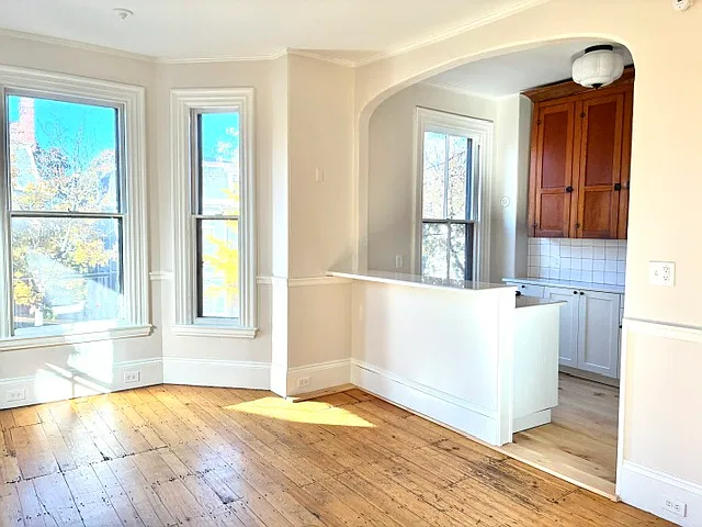 1 bed, 900 sqft, $2,250 — Photo 3