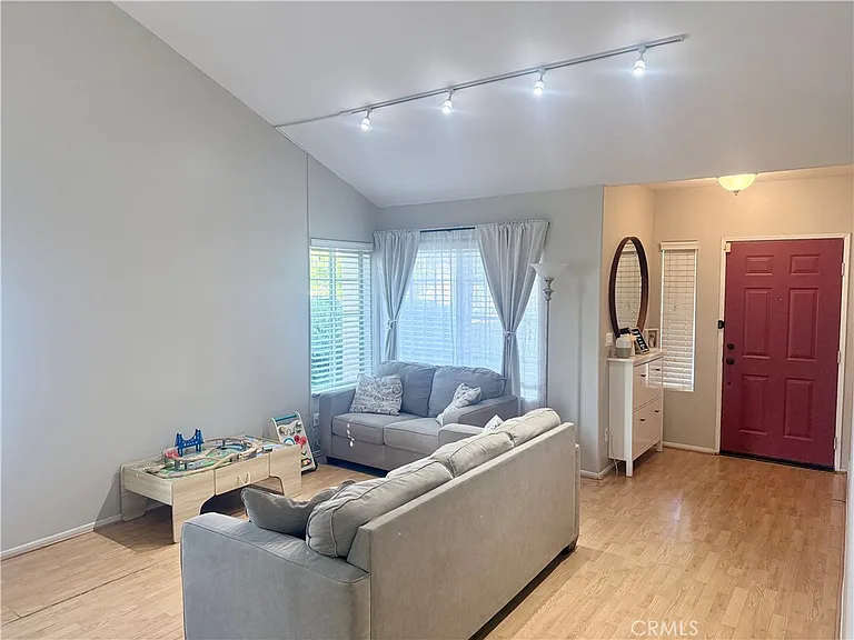 26587 Alta Ave — Photo 2