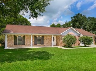 133 Pleasant Valley Dr, Des Allemands, LA 70030