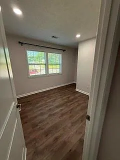 644 Bantry Ln — Photo 31