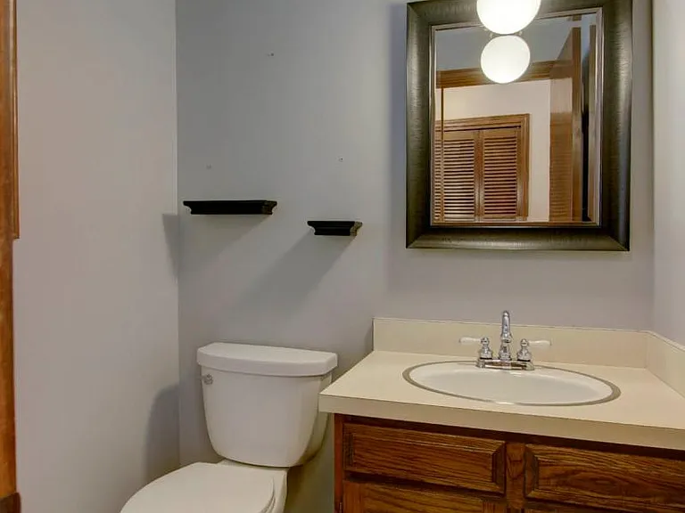 11805 Rosehill Rd — Photo 12
