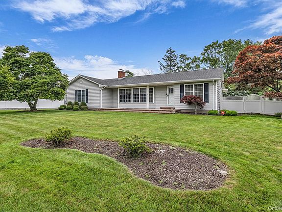 2nd image of 383 Munsell Road
