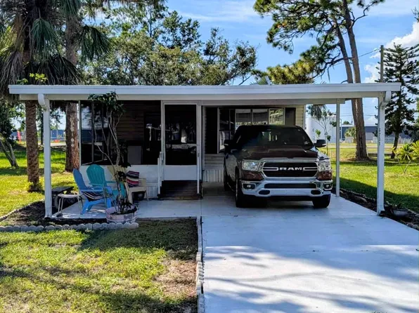 6231 Coach House Cir, Ruskin, FL 33570