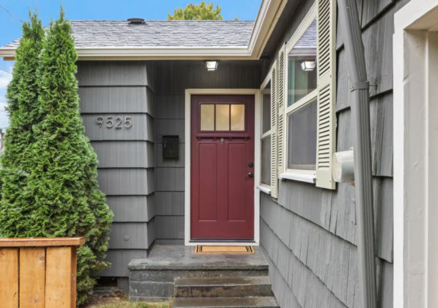 Hodge House — Photo 1