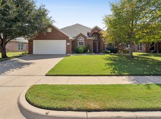 770 Little Ridge Ct, Burleson, TX 76028