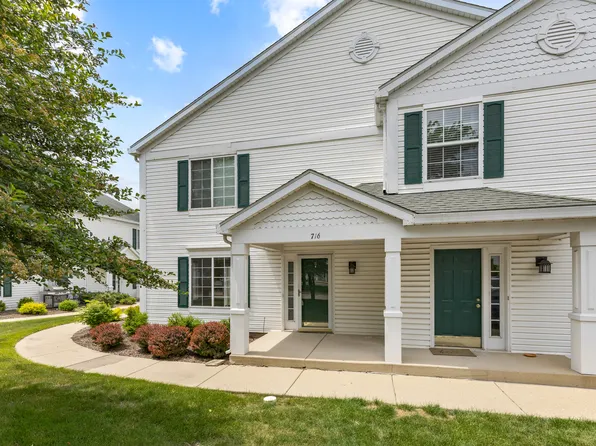 716 Fieldcrest Dr Unit B, South Elgin, IL 60177