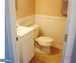 2nd image of 415 Garfield Ave