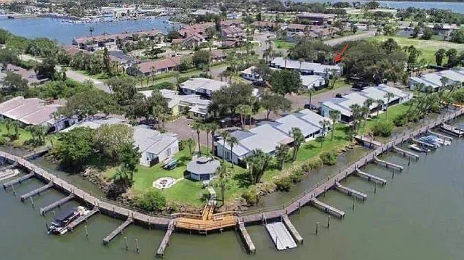 42 Jacaranda Cay Ct — Photo 1