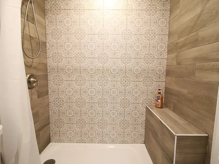 Full Bathroom