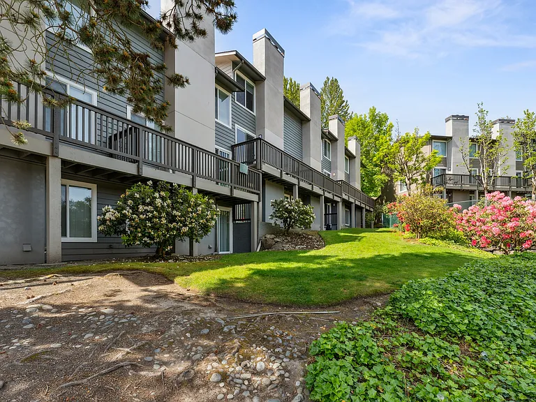 The Knoll Redmond — Photo 19