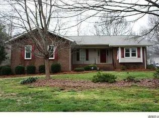 5427 Gristmill Ln, Mint Hill, NC 28227