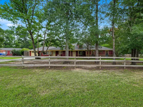 10985 Woods Ln, Cleveland, TX 77328