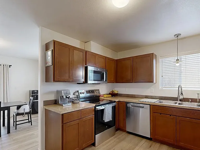 621 Britton Ln #1 — Photo 4