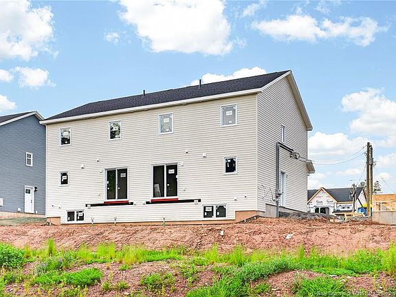 3rd image of 129 Beau Domaine Ct