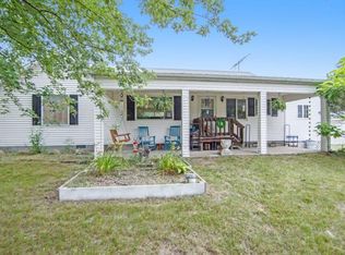 4117 Lakeview Dr, Mayville, MI 48744