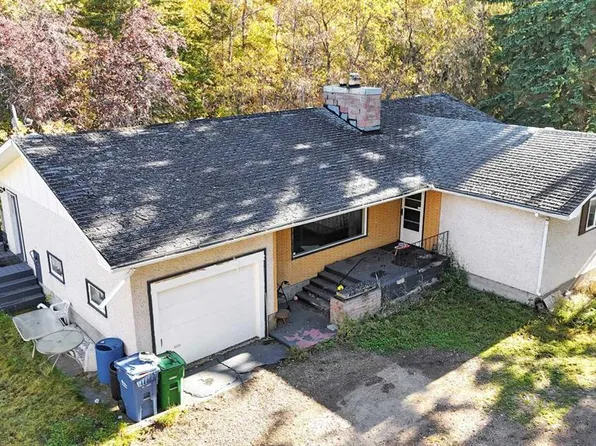 22 S College Park Close, Red Deer, AB T4P 0M7