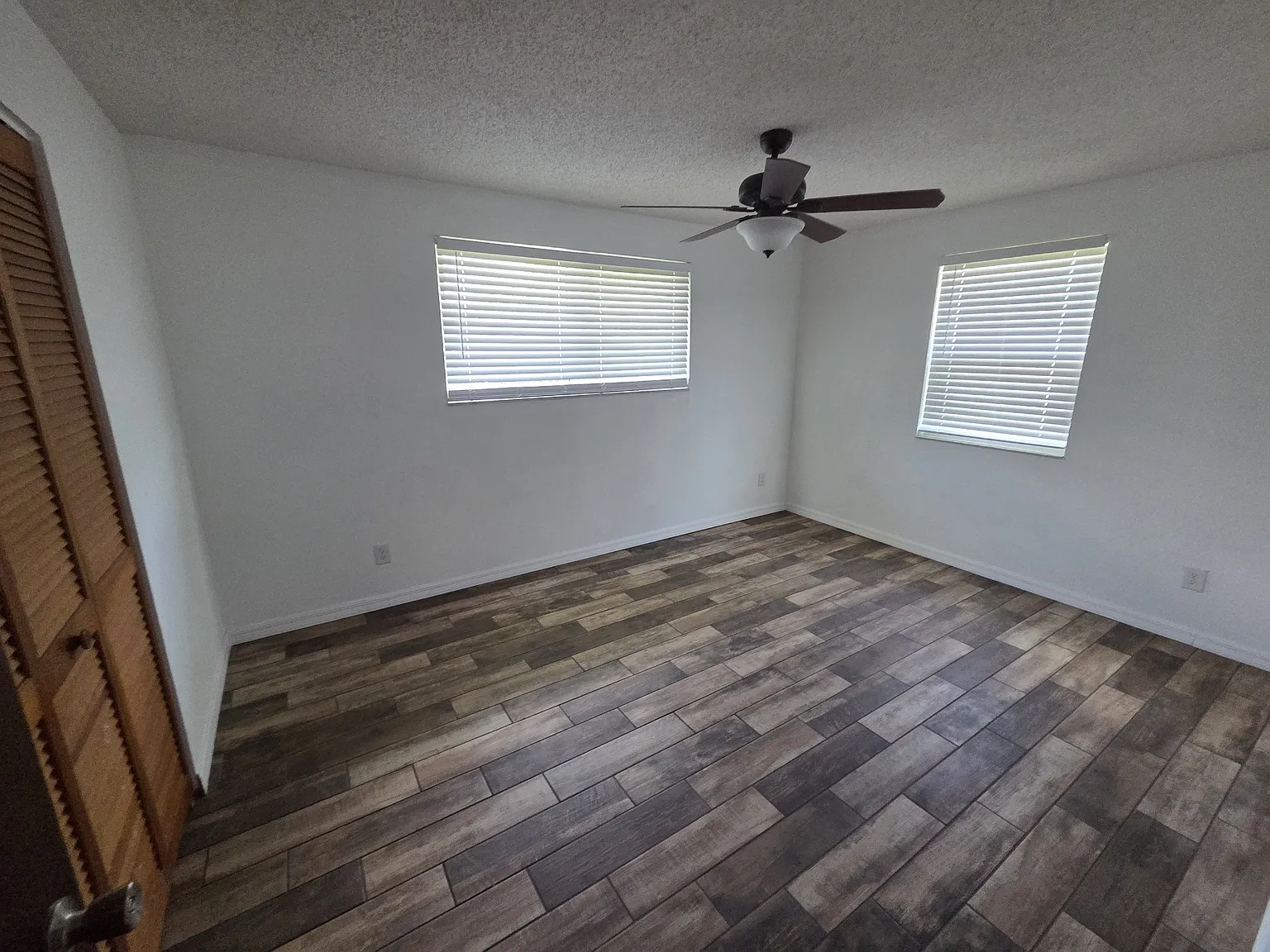3 bed, 1152 sqft, $2,300 — Photo 4