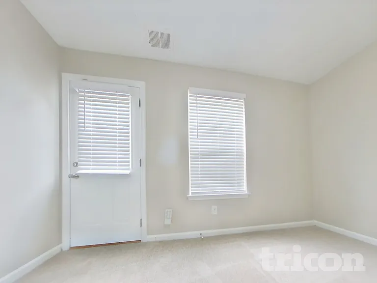 4118 Lost Springs Trl — Photo 14