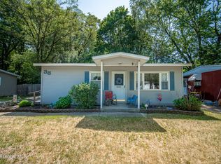 38 Sherwood Dr, Latham, NY