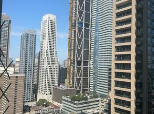 45 Charles St E #2709, Toronto, ON M4Y 0B8