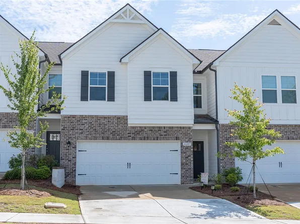 3287 Alana Ct, Opelika, AL 36804