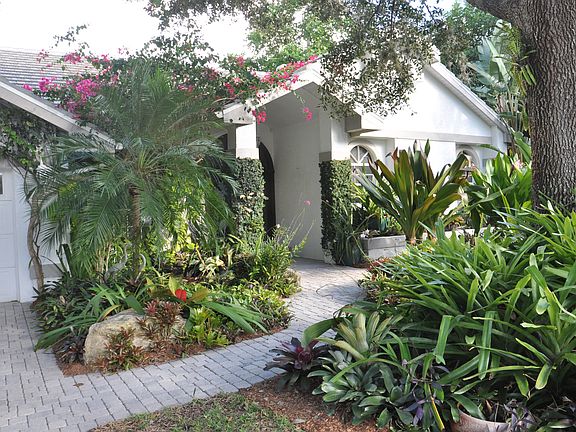 Walkway to front door