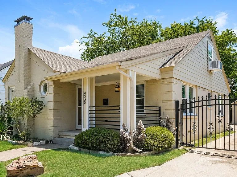 4536 Capitol Ave — Photo 1