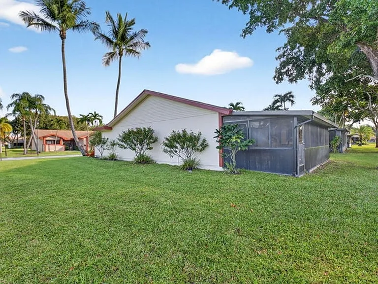 29 Fawlkland Cir — Photo 15