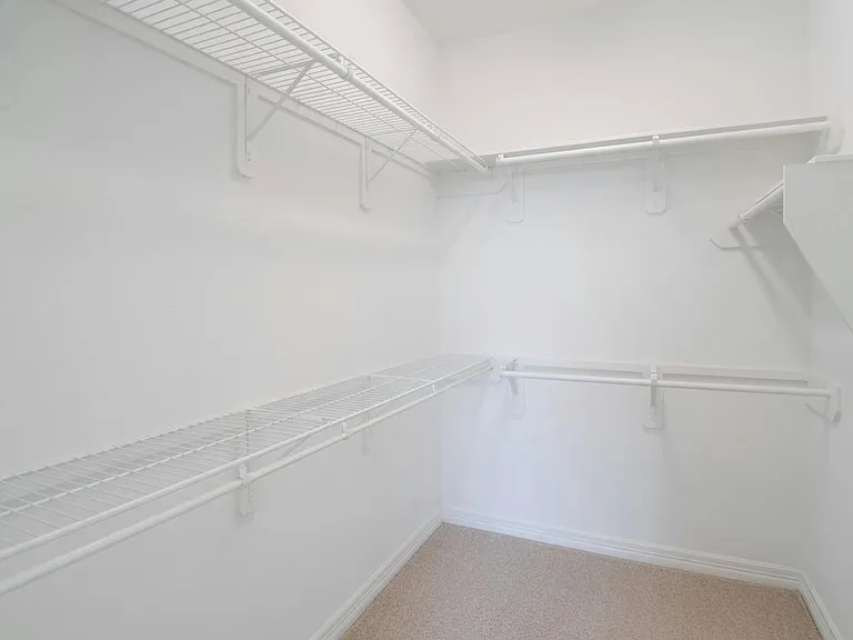 24319 Salts Mill Dr — Photo 13