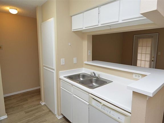 5th image of 8647 Fancy Finch Dr Unit 201