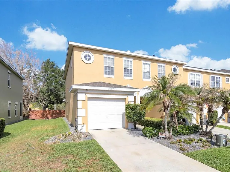 13527 Daniels Landing Cir — Photo 3
