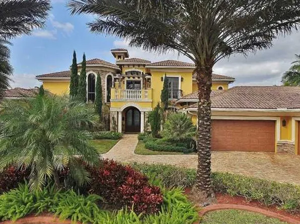 19349 Waters Edge St, Fort Lauderdale, FL 33332