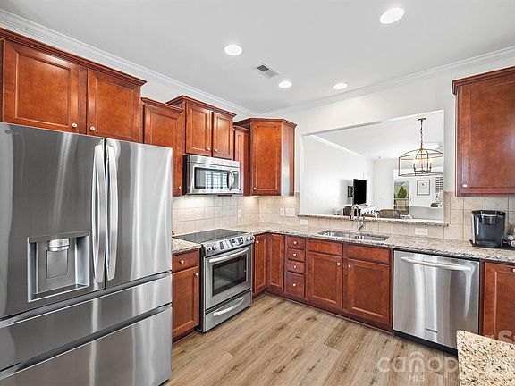 5th image of 20238 Dovekie Ln